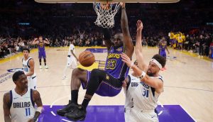 ليبرون جيمس