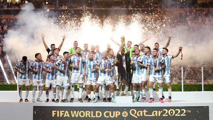 منتخب الأرجنتين يتوج بكأس العالم