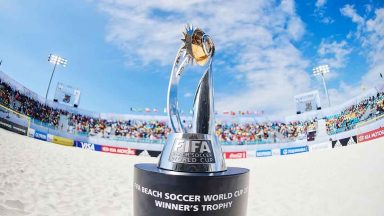 الإمارات تستضيف كأس العالم لكرة القدم الشاطئية