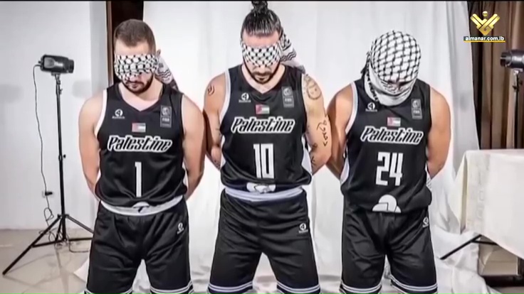 منتخب فلسطين لكرة يبدع في دعم غزة (فيديو)