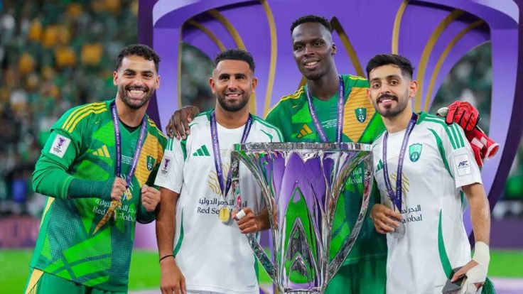 إدوارد ميندي - رياض محرز- روبرتو فيرمينو